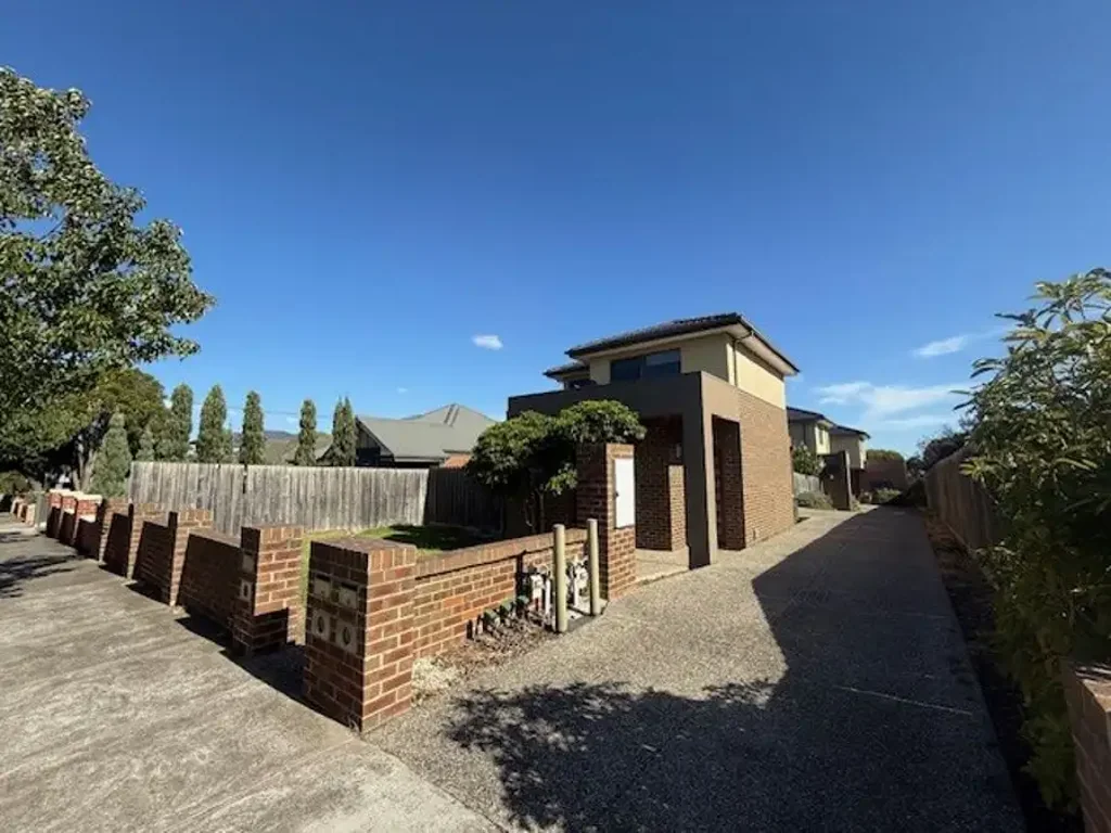 Quality Townhouse!