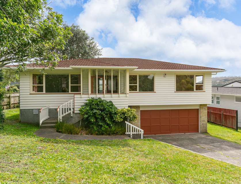 44 Sunrise Boulevard, Tawa, Wellington, 5部屋, 2バスルーム, House