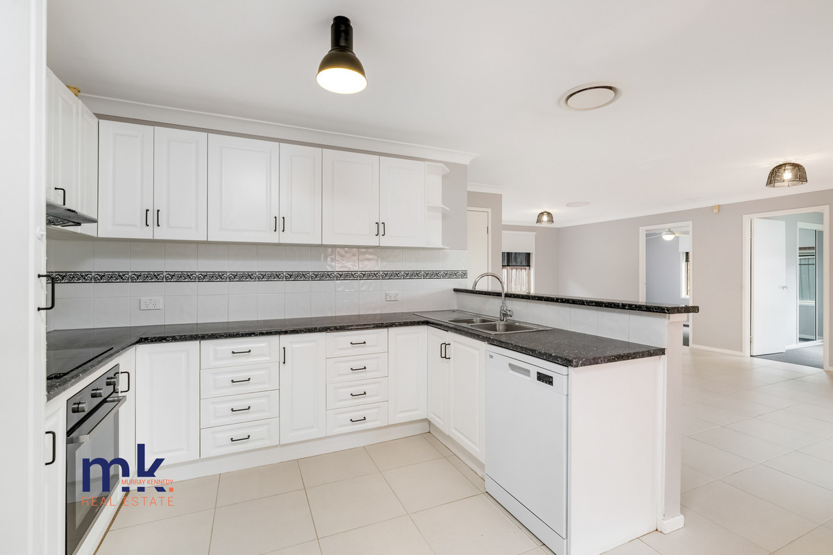 14 CRAVEN PL, MOUNT ANNAN NSW 2567, 0 ห้องนอน, 0 ห้องน้ำ, House