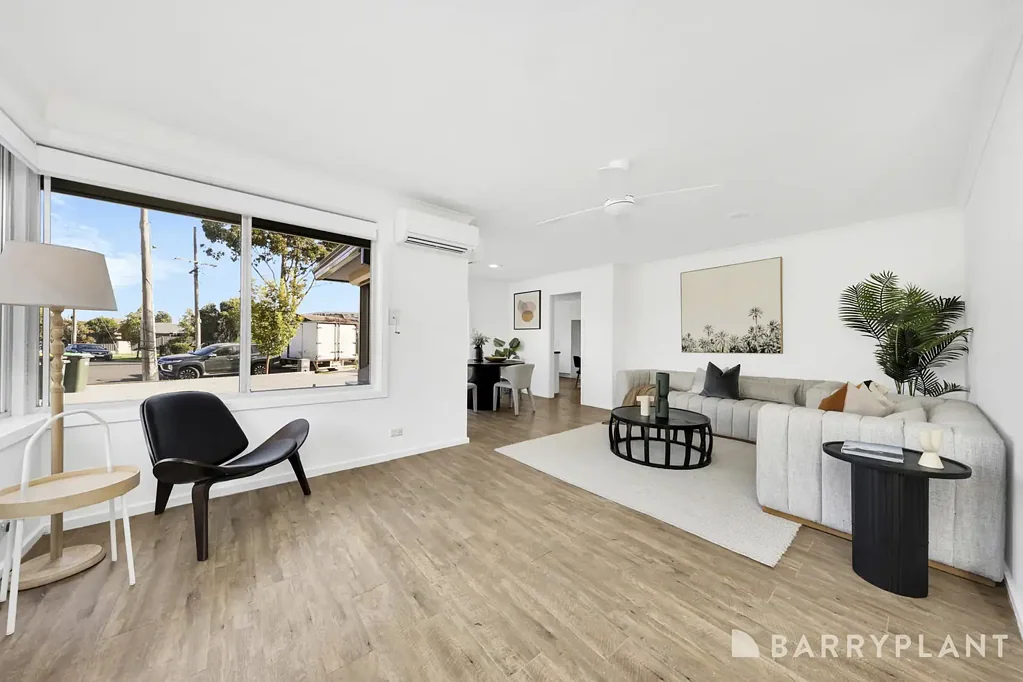 South Morang 6 Bedroom Rare 6 Bedroom Family Opportunity in a Prime South Morang Pocket
