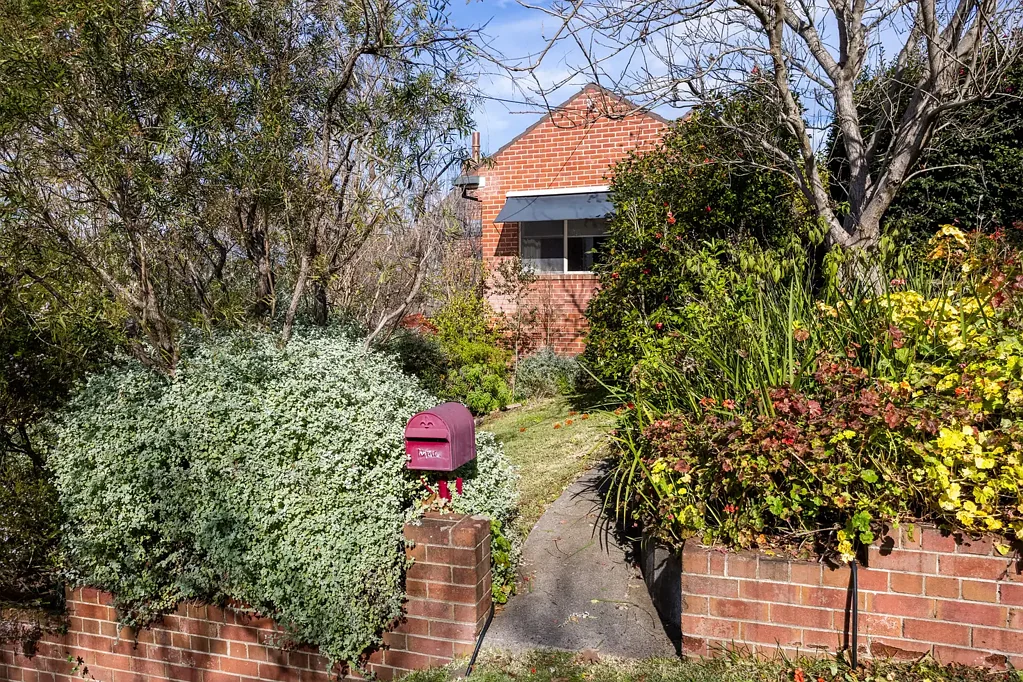 4 Belmore Street, Bega, NSW 2550