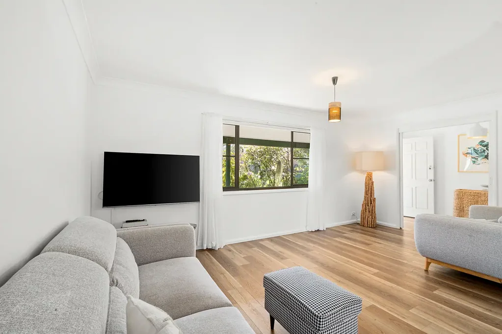 30 Bangalow Street, Narrawallee, NSW 2539