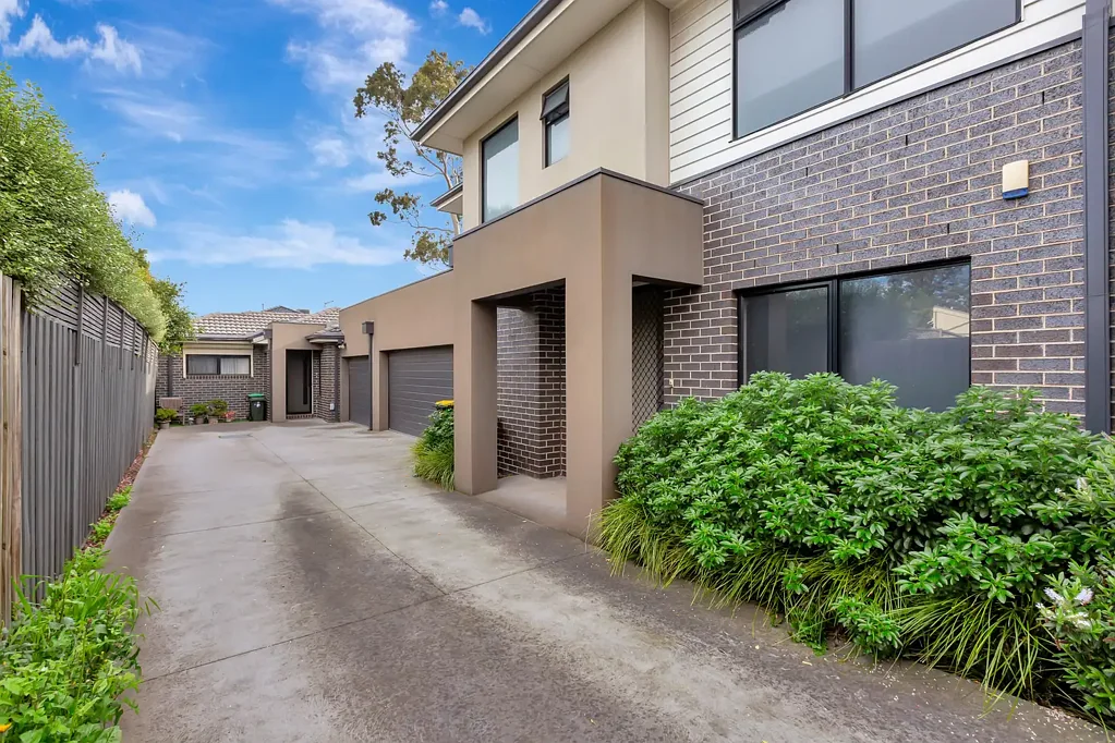 Spacious Family Townhouse in a Peaceful Setting