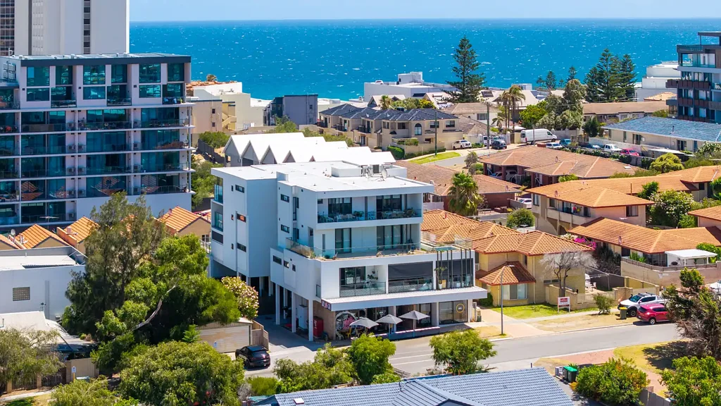 Scarborough 2 Bedroom SLEEK COASTAL APARTMENT WITH BREATHTAKING ROOFTOP OUTDOOR AREA!