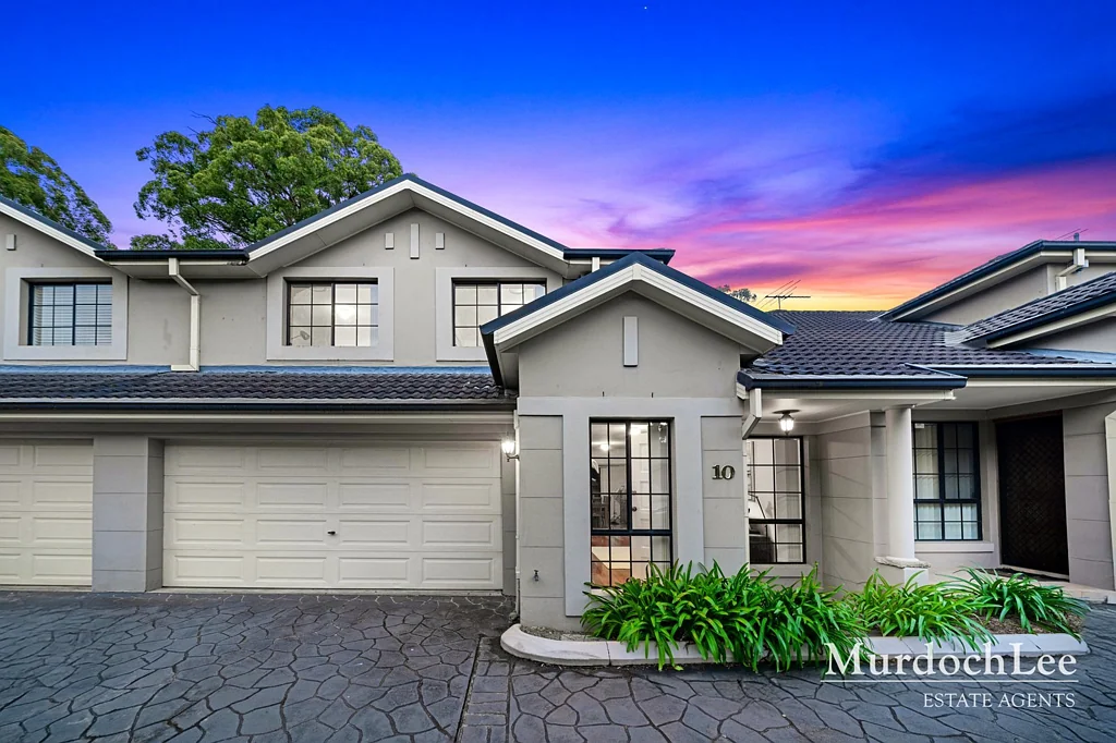 Spacious Townhouse in A Tier Location | Stroll to Castle Towers, Schools & Metro