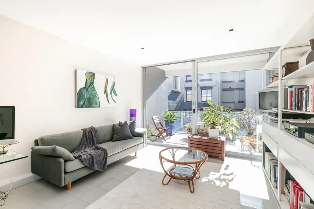 Sunlit NE-Facing Split-Level Gem | Communal Rooftop | Walk to CBD!