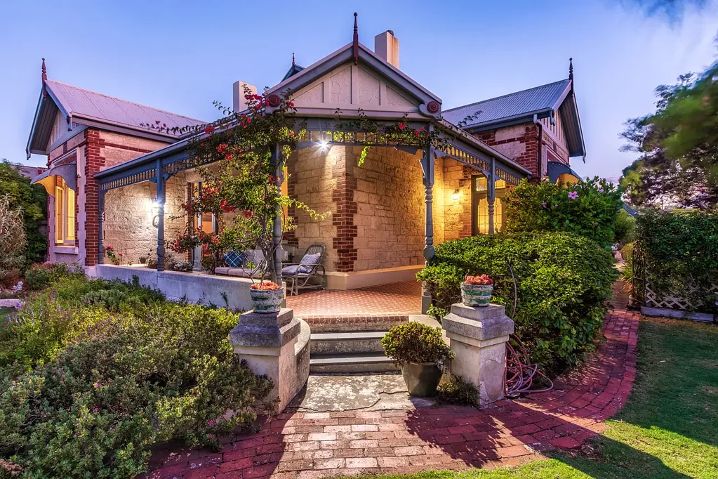Port Lincoln 4房  Timeless Character in a Prestigious Coastal Setting
