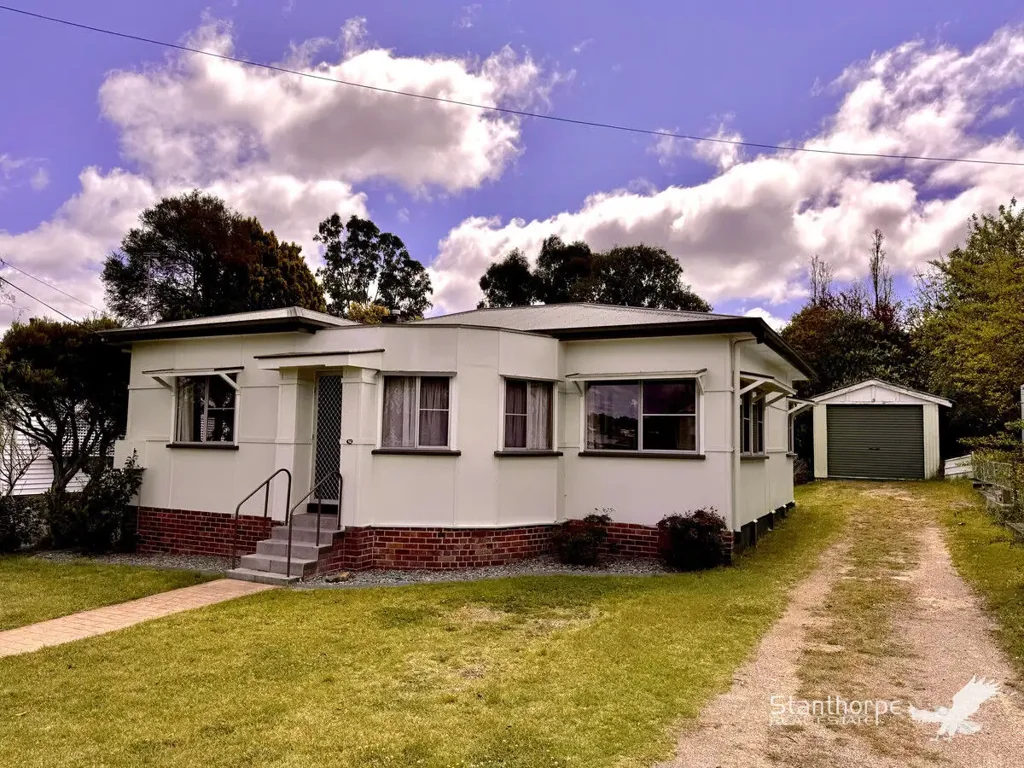 Charming, Freshly Renovated Home – Ideal for Comfort and Convenience