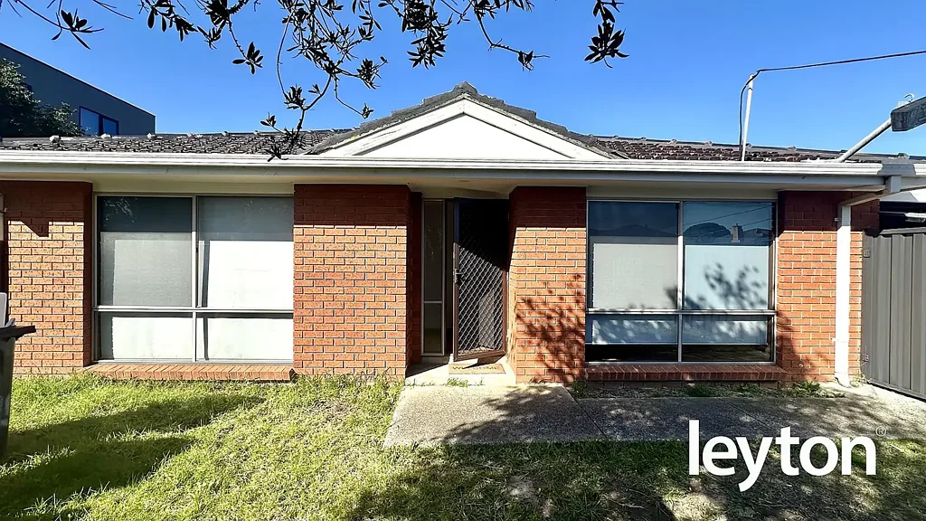 3 Bedrooms Unit in the heart of Springvale