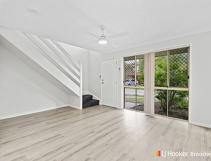 73/75 Brown Street, Labrador, Gold Coast, 3 कमरे, 1 बाथरूम, Townhouse