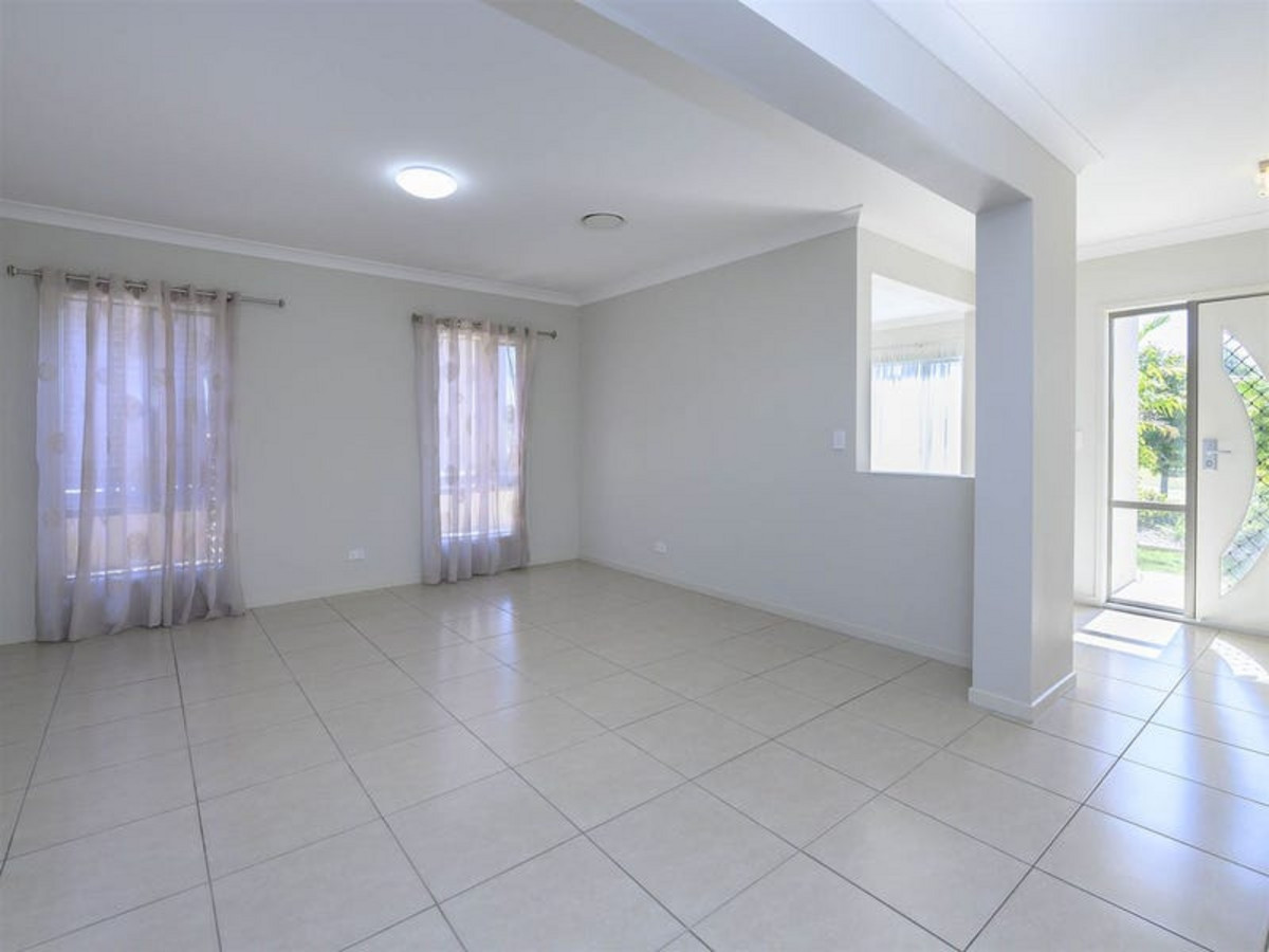 27 HUME CCT, WARNER QLD 4500, 0 Kuwarto, 0 Banyo, House