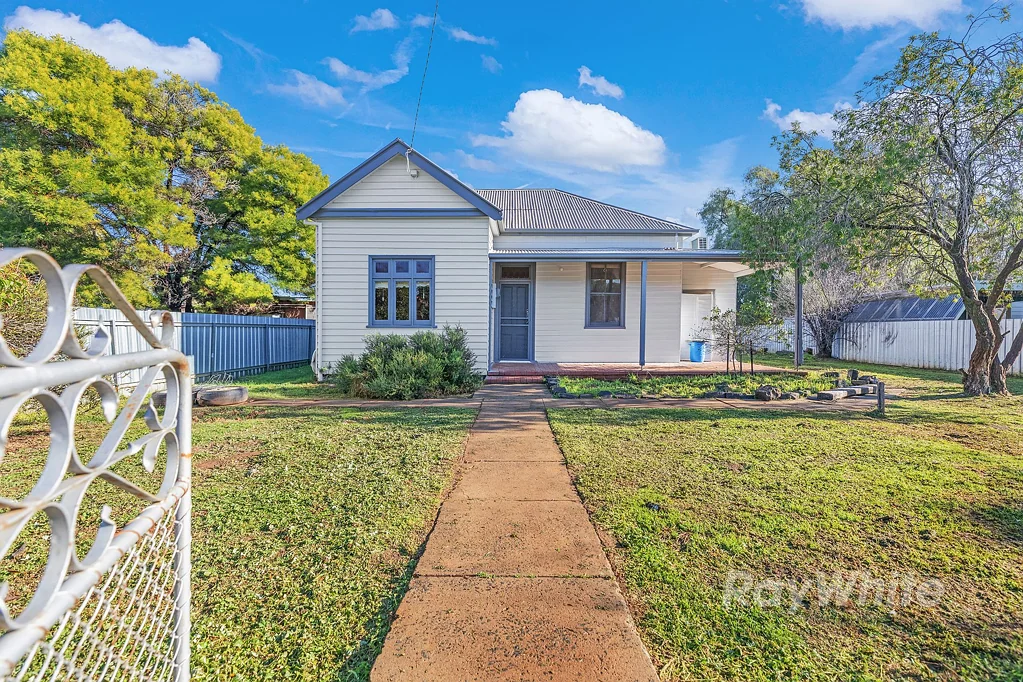 99 Hervey Street, Elmore, VIC 3558