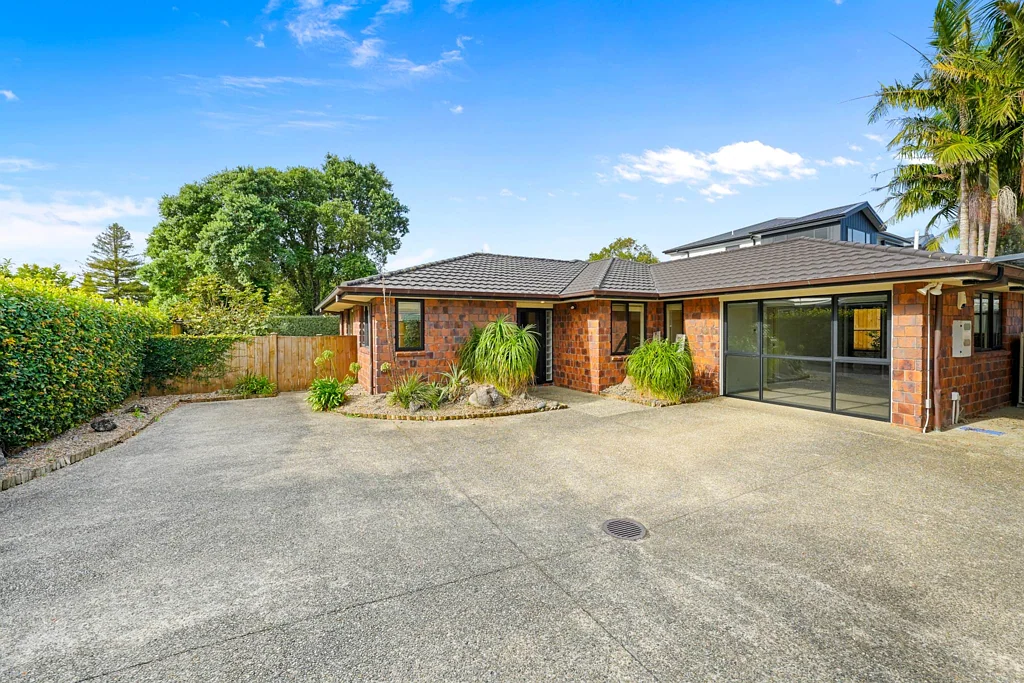 Te Atatu Peninsula 3 Bedroom Solid Brick – Reliable Family Living