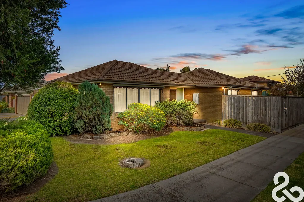 1 Savannah Crescent, Epping, VIC 3076
