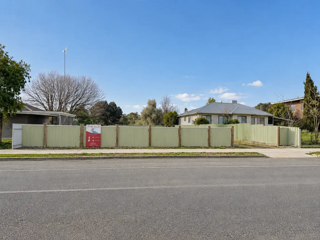 Woomelang Opportunity To Build Your Dream Lifestyle In The  Heart Of Wonderful Rural Community Of Woomelang