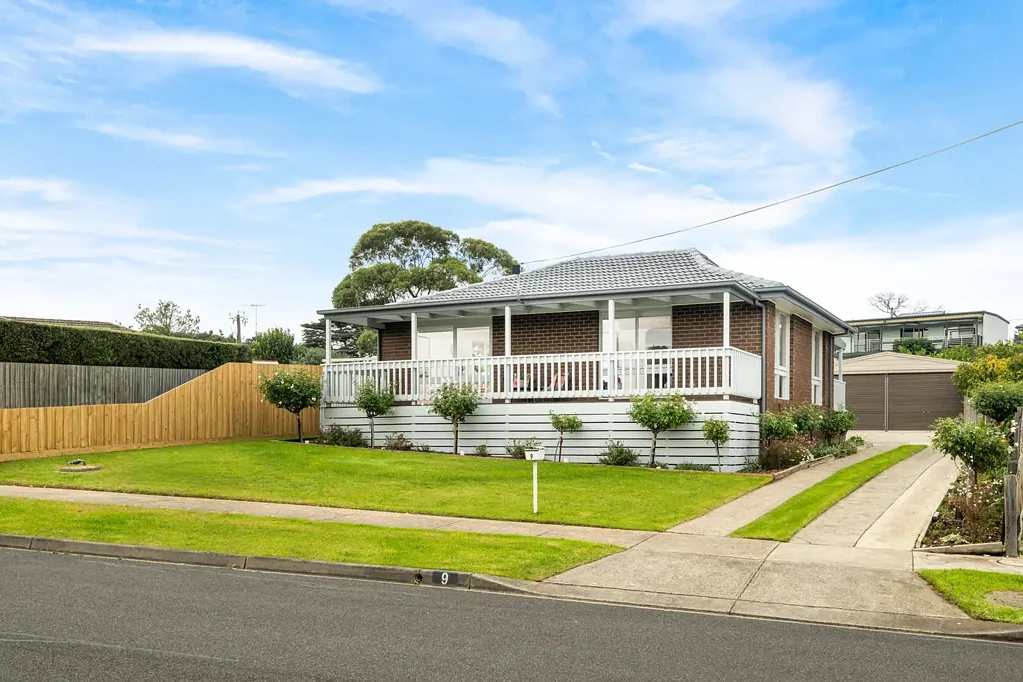 Portarlington 3침실 Elevated Coastal Elegance - Stunning Renovation
