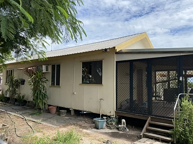 78 School Road, Clare, QLD 4807, 3 slaapkamers, 2 badkamers, Lifestyle Property