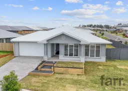 45 Outlook Boulevard, Gleneagle