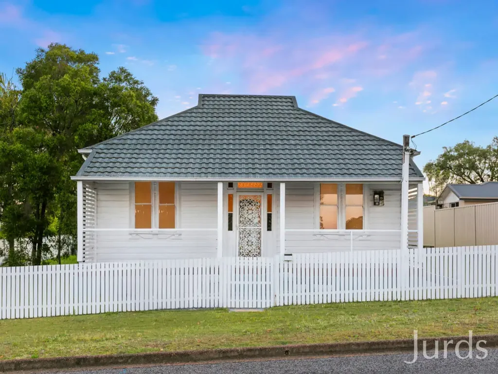 Aberdare 3Kwarto Charming Cottage on an Impressive 1,011m² — Just 800m from Cessnock CBD!