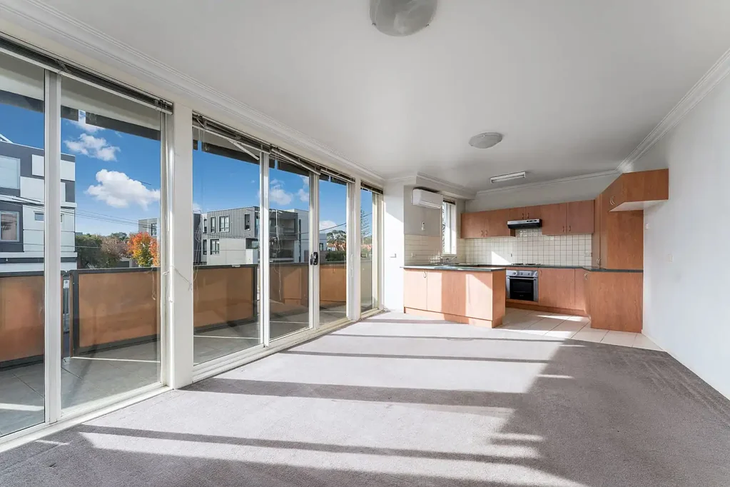 LIGHT AND SPACIOUS!