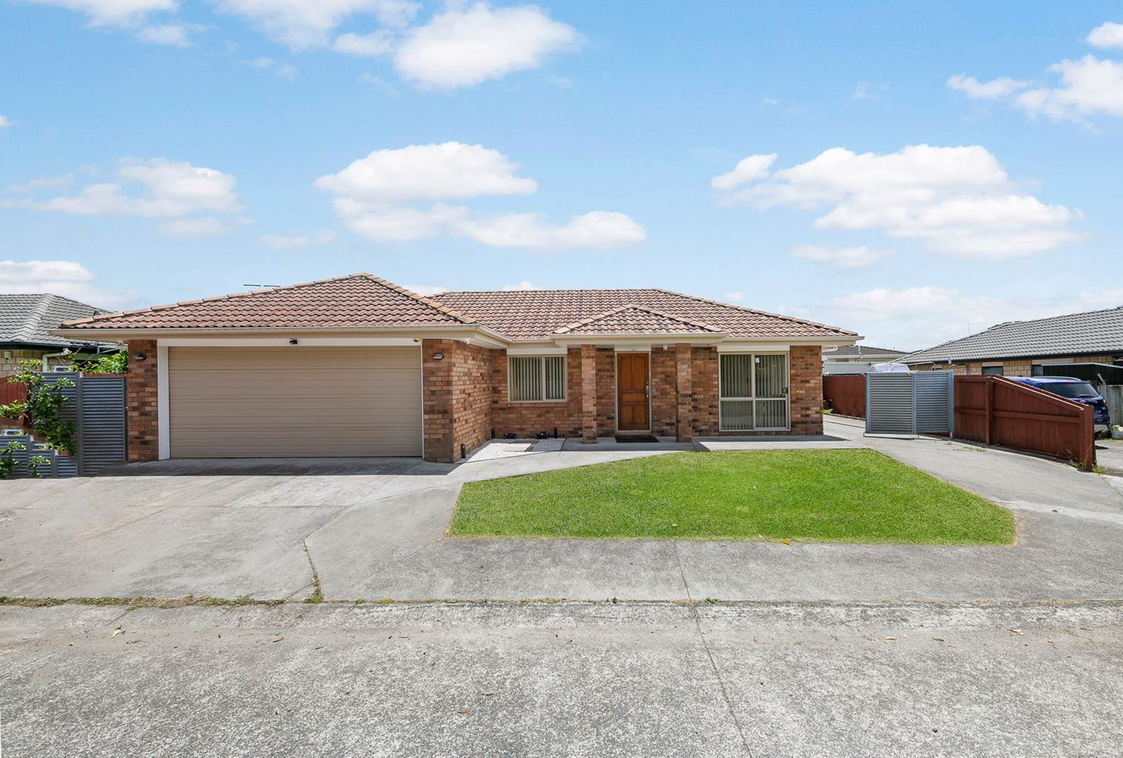 217c Buckland Road, Mangere East, Auckland - Manukau, 4 ห้องนอน, 2 ห้องน้ำ, House