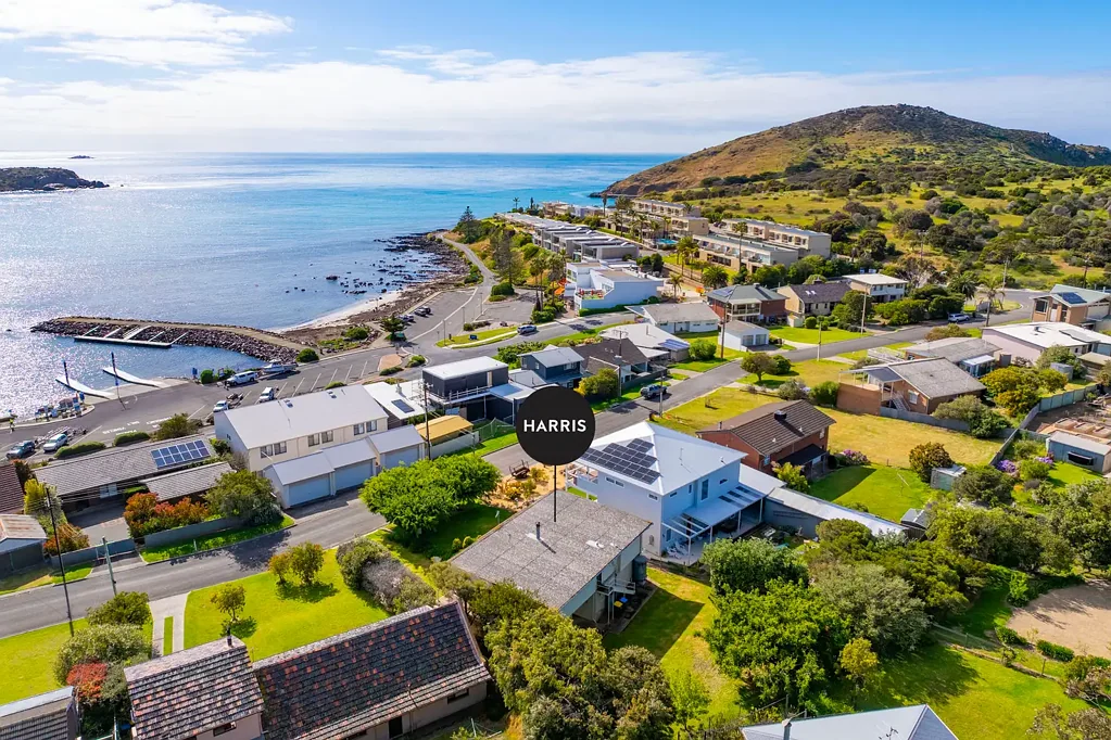 9 Investigator Crescent, Encounter Bay, SA 5211