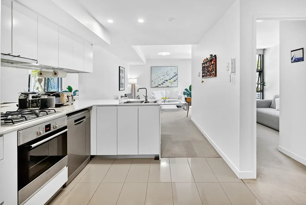 1001/438 Marine Parade, Biggera Waters, QLD 4216