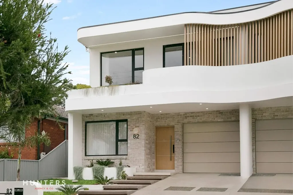 Greystanes 5બેડરૂમ Brand-New Luxury Duplex with Exceptional Family Appeal