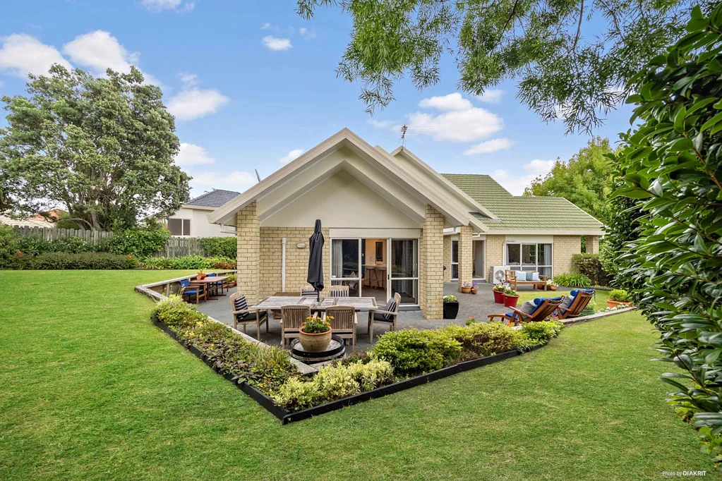 12 Tarnica Road, Northpark, Manukau City, Auckland