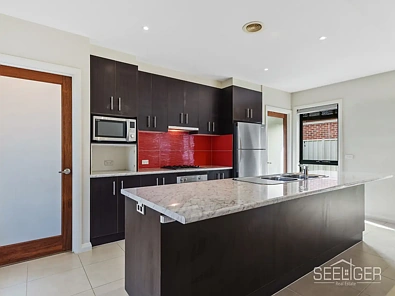 82 Tom Street, Yarrawonga, VIC 3730, 3 Bedrooms, 2 Bathrooms, House