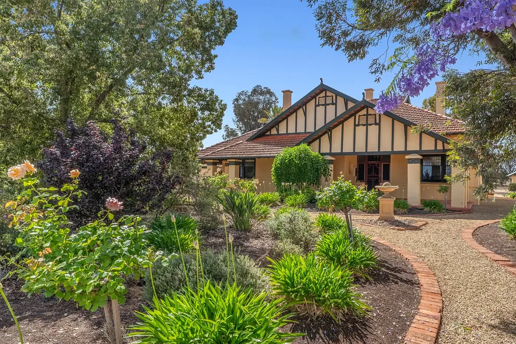 Loxton 4બેડરૂમ A Landmark Homestead of Character & Charm