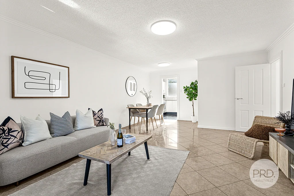 Hurstville 2房 黄金地段采光充足的翻新单元房 Light Filled Renovated Unit In Prime Location