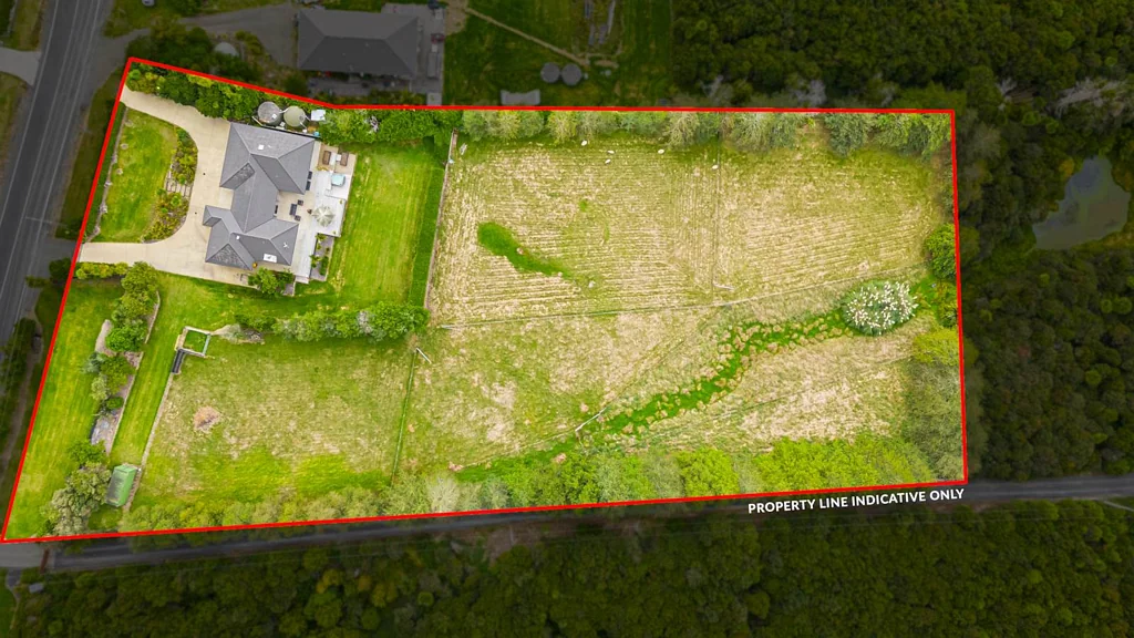 Wainui 4房  Serious Seller – Solid Brick Lifestyle Bargain