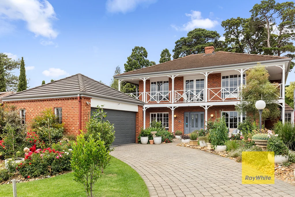 10 Keram Crescent, Highton, VIC 3216