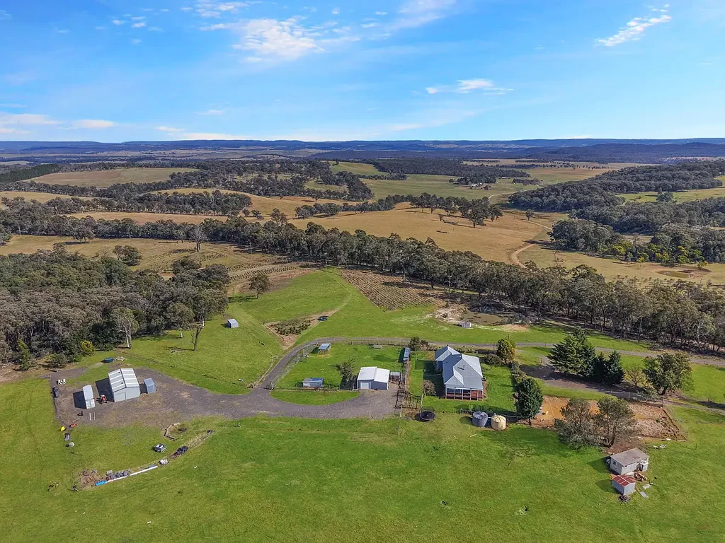 Canyonleigh Modern Country Living on Approximately 68 Acres