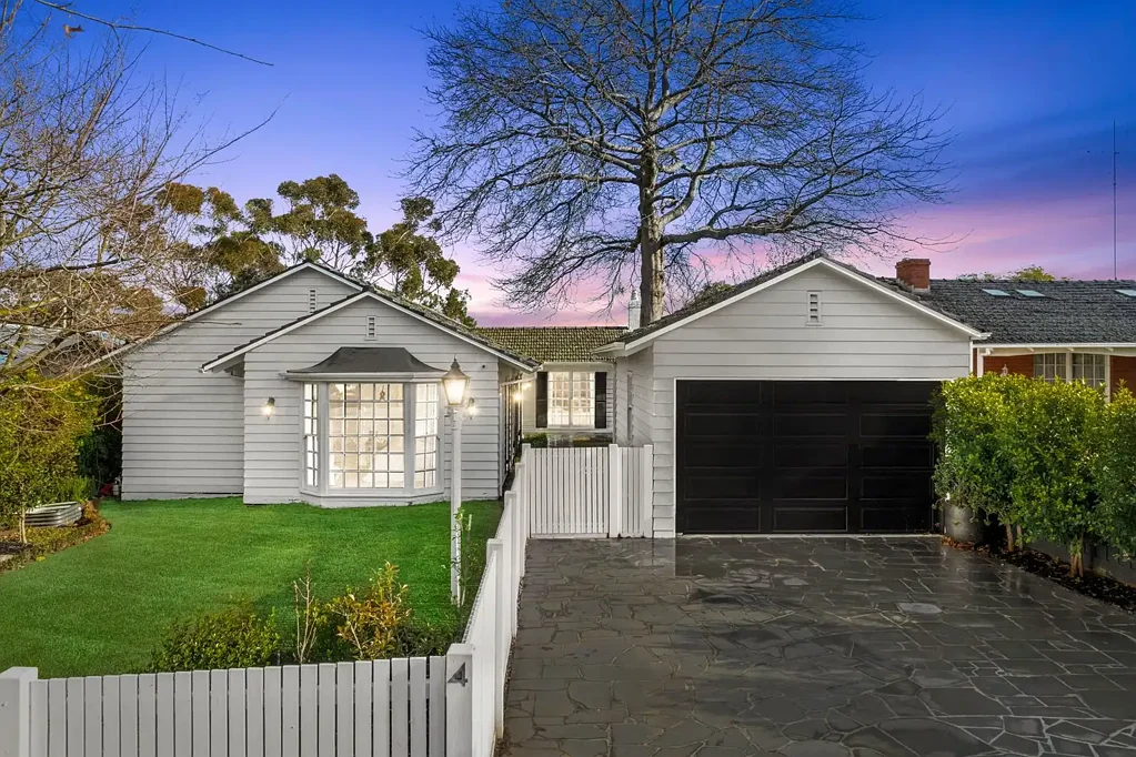 Newtown 4 Bedroom A Timeless Colonial With Classic Interiors
