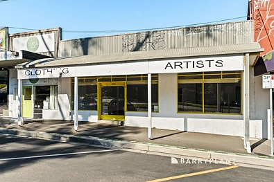 Upper Ferntree Gully 3Kwarto High-Profile Freehold with 3-Bedroom Residence – Prime Exposure on Burwood Highway