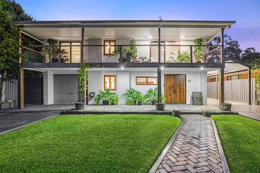 Pitt Town 4ห้องนอน The Perfect Home - Fully Renovated with Huge Shed and Side Access
