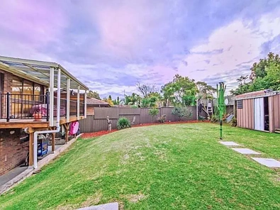 26 Isaac Smith Parade, Kings Langley, NSW 2147, 4 rūma, 2 rūma horoi, House
