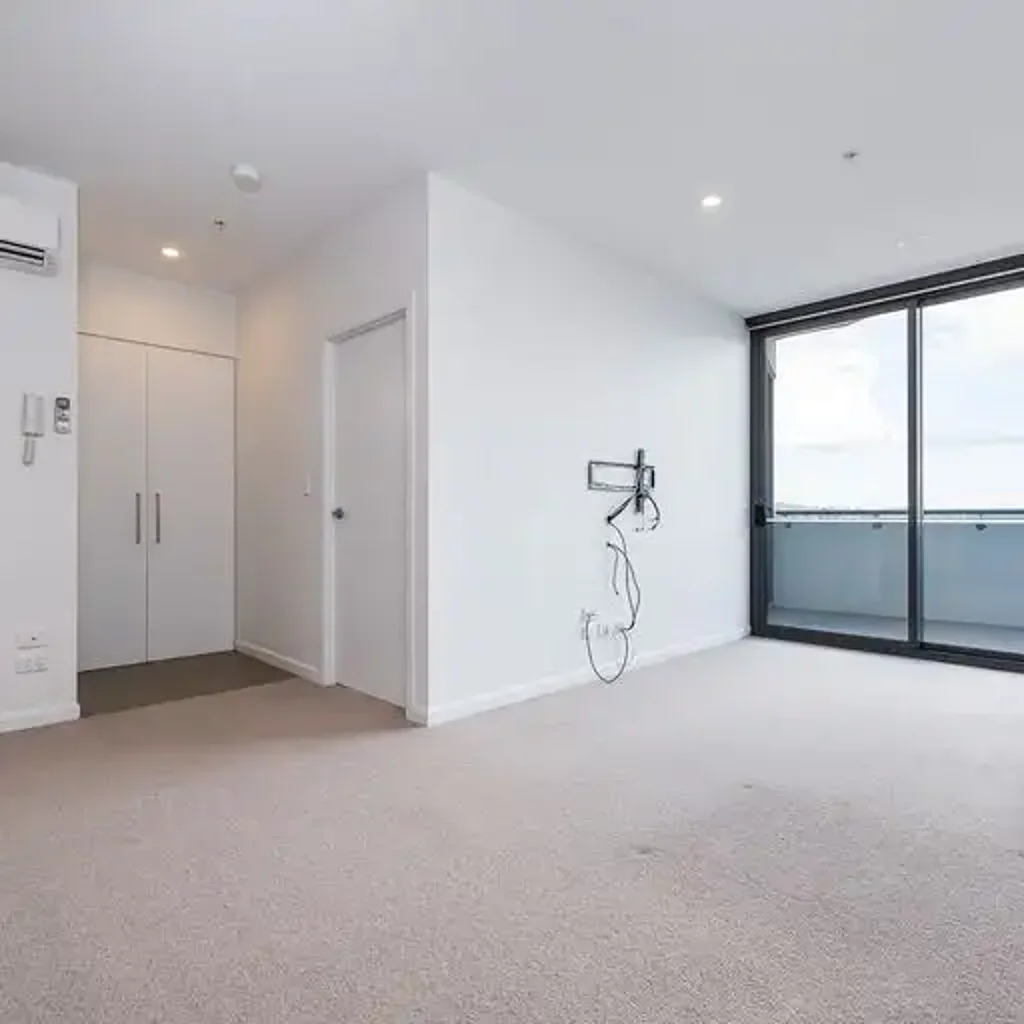 Stylish Apartment Living in Coorparoo Square 18th Floor North Tower