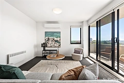 702/72 Altona Street, Kensington