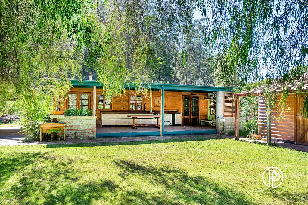 East Warburton 2房  YOUR RIVERSIDE SANCTUARY ON THE EDGE OF WARBURTON TOWNSHIP
