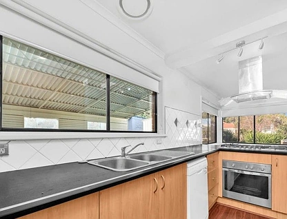 18 Kookaburra Avenue, Werribee, South West Melbourne, 3 침실, 1 욕실, House
