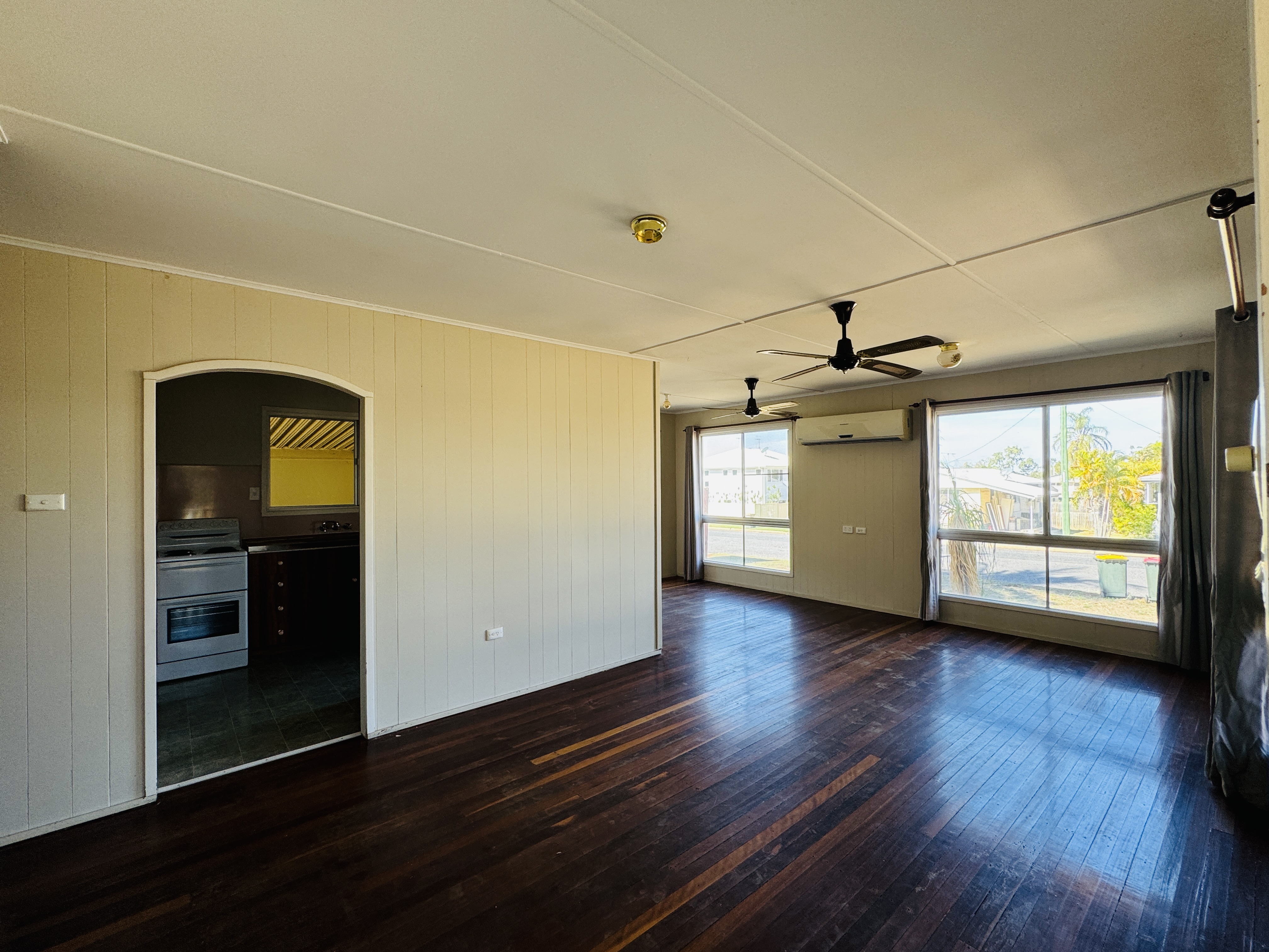 22 OXLEY DR, MORANBAH QLD 4744, 0 chambres, 0 salles de bain, House