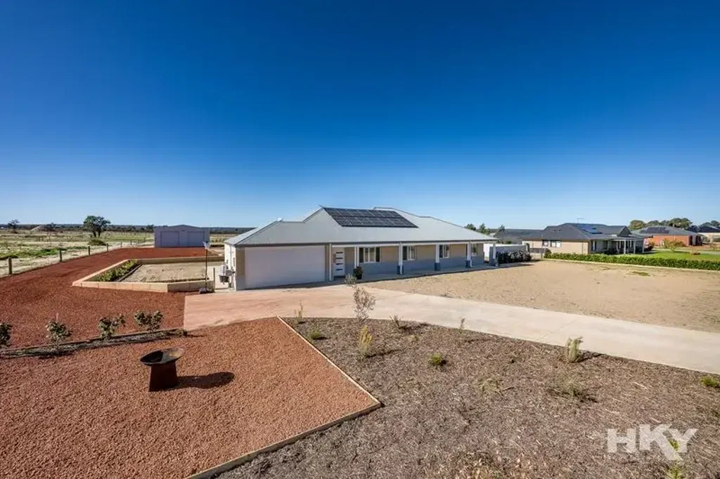 Chittering 4 Slaapkamer Modern Country Living in Wildflower Ridge Estate