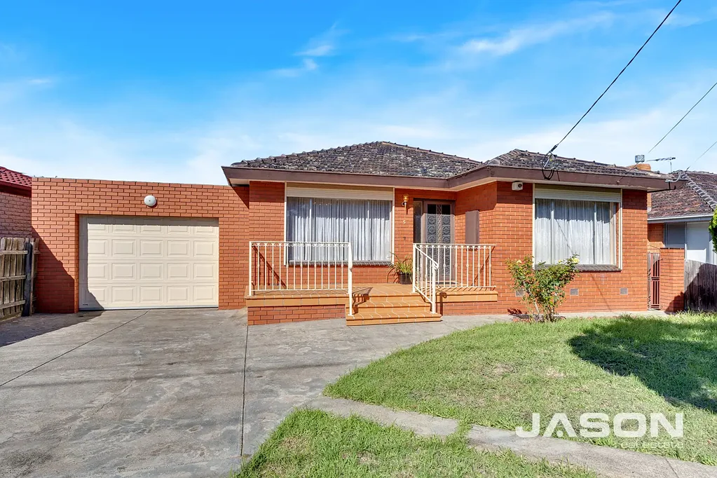 Three-bedroom home in the Heart of Tullamarine
