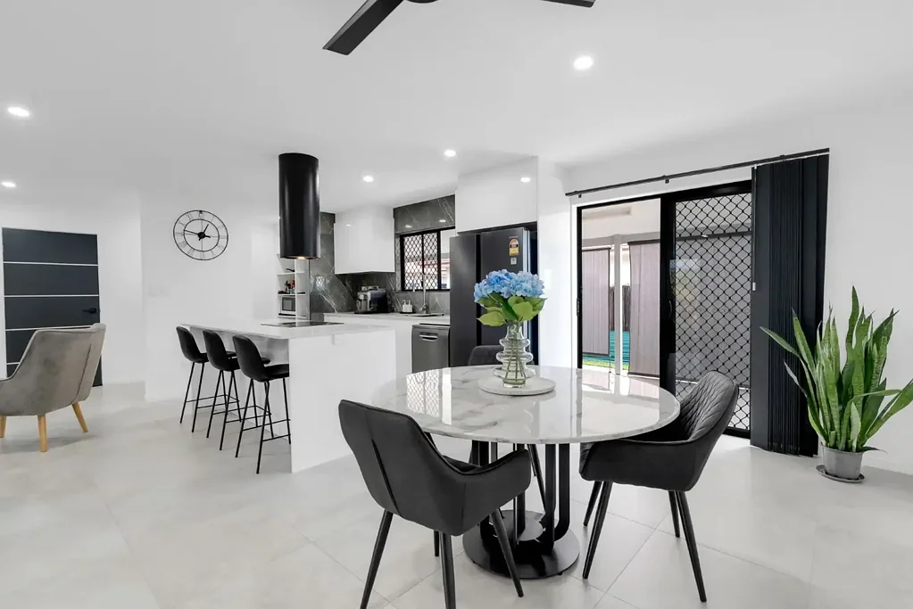 Kewarra Beach 3Kwarto Fully Renovated Villa in Prime Kewarra Beach Location