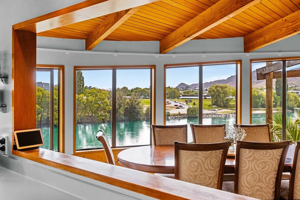 Alexandra 4部屋 Riverside Retreat