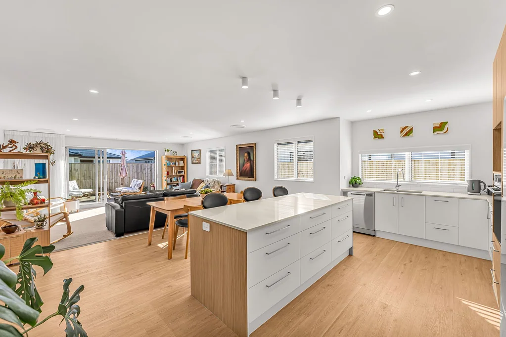 Halswell 3Moenga Contemporary Comfort with Solar Efficiency