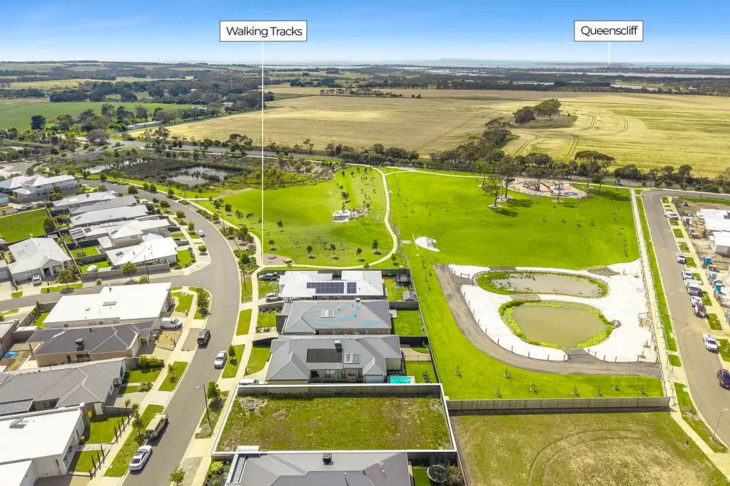 Ocean Grove Embrace the ultimate seaside lifestyle & create your own masterpiece